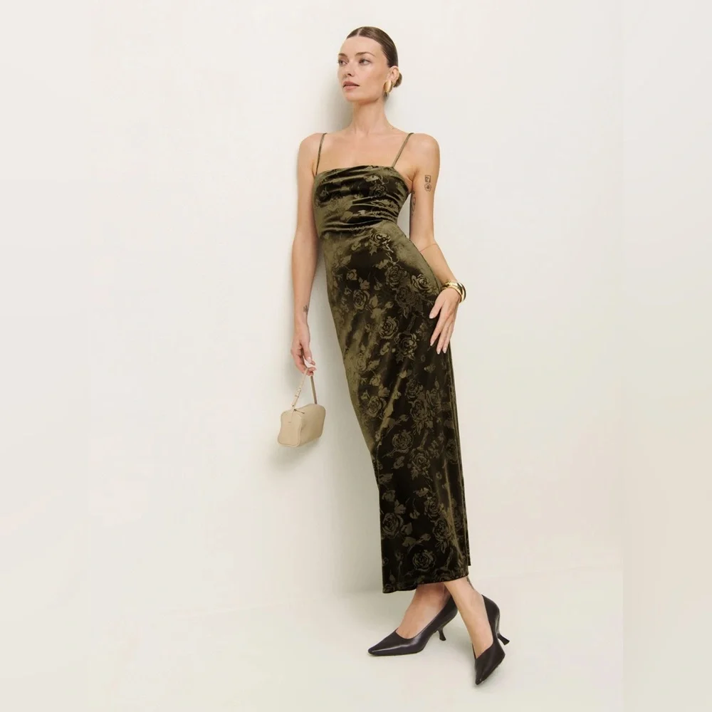 Reformation Elise Knit Dress In Green Floral Velvet, brand new, never worn.